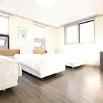 Roi House