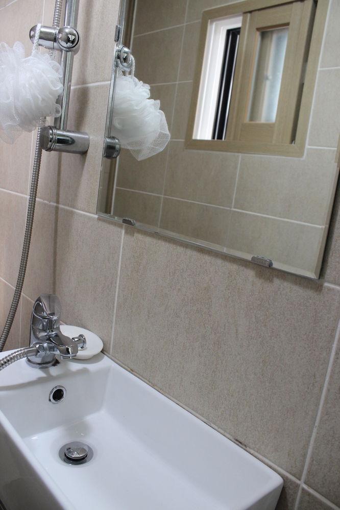 Guest house Roi House 2*
