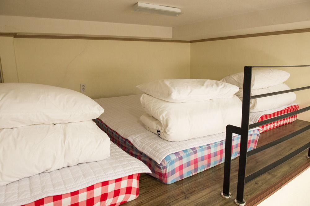 Guest house Roi House 2*
