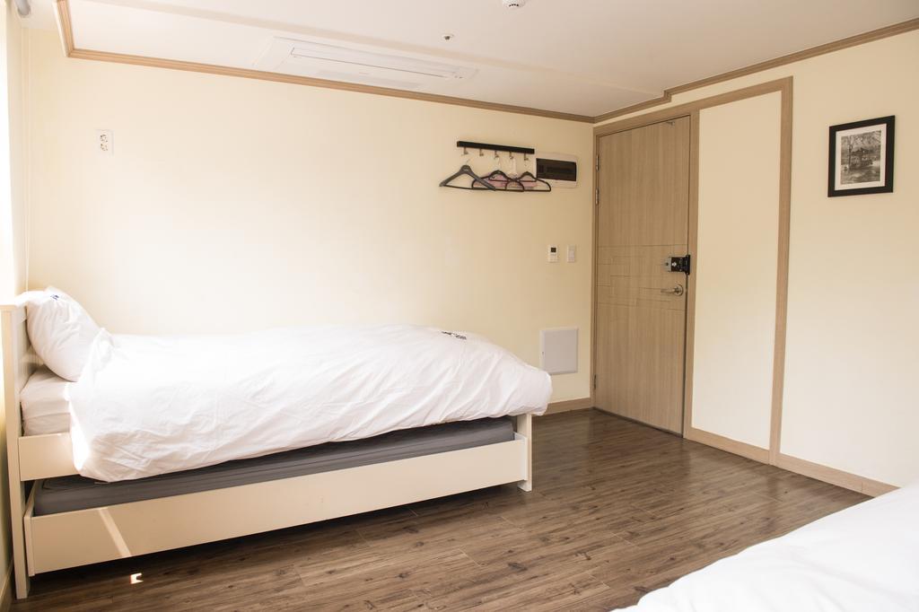 Roi House Guest house