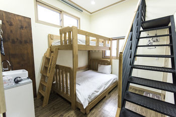 Guest house Roi House 2*
