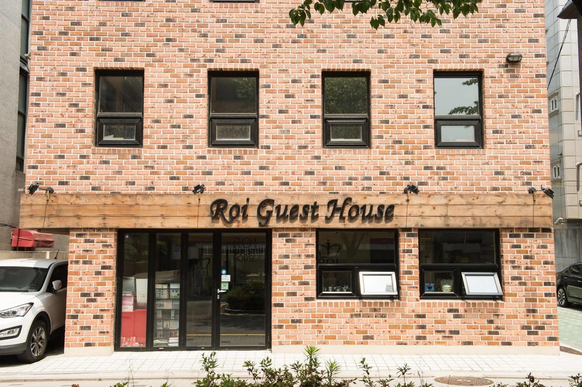 Guest house Roi House 2*